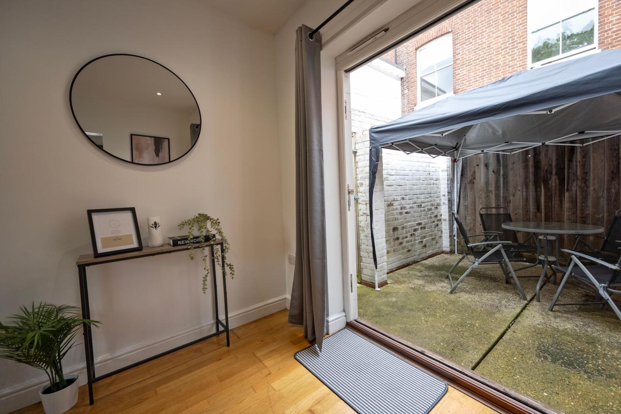 3-Bedroom Charming Central House Canterbury Exterior foto